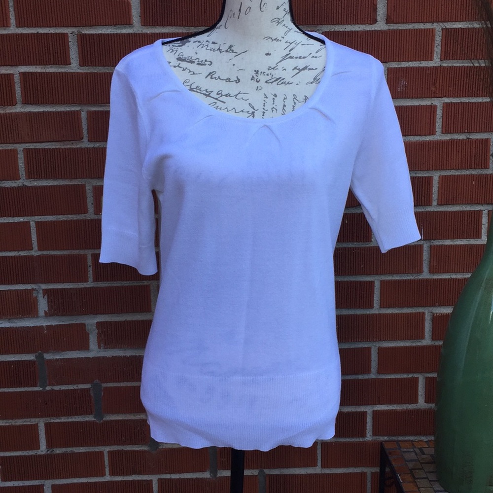 New York And Company sweater blouse